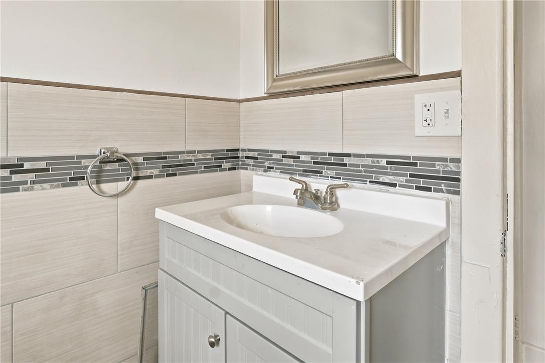 3276 Easton Avenue Property Photo 37
