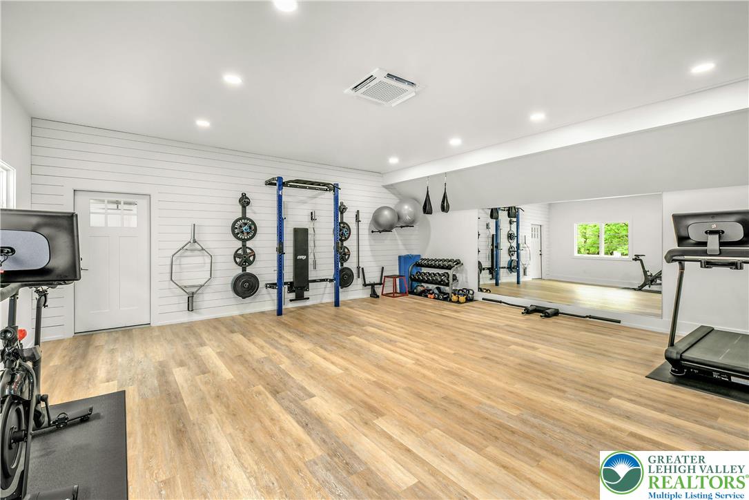 1803 Apple Tree Lane Property Photo 18