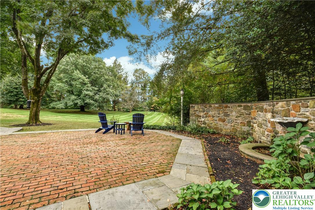 1803 Apple Tree Lane Property Photo 35