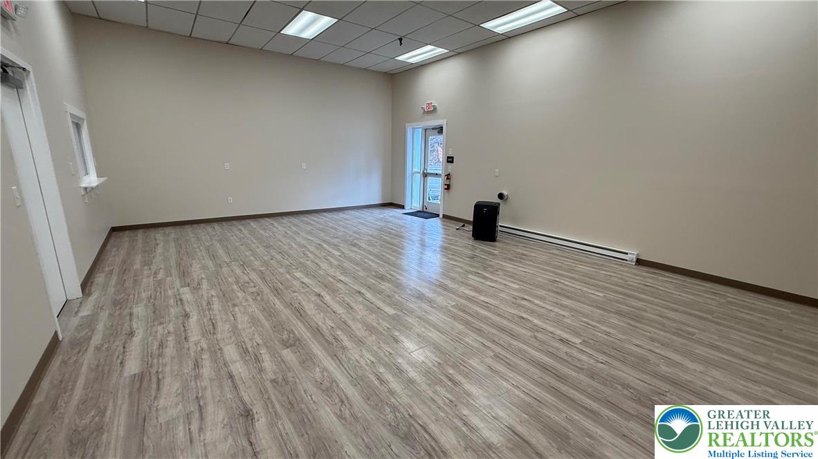 2300 Wood Avenue Property Photo 10