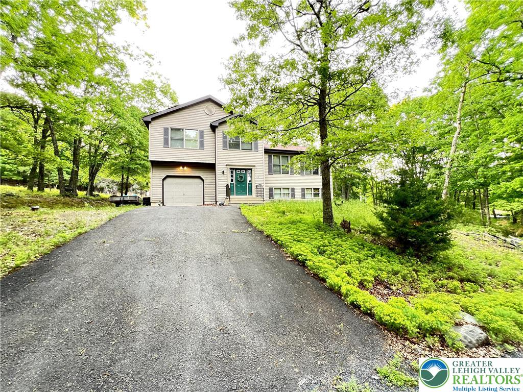 107 Warbler Court Property Photo 1