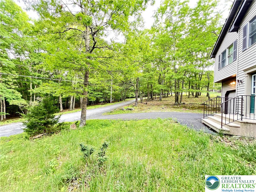 107 Warbler Court Property Photo 7