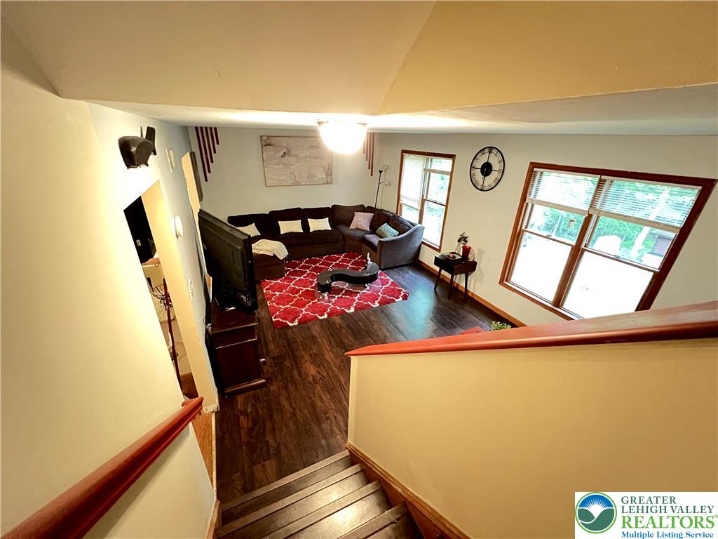 107 Warbler Court Property Photo 12