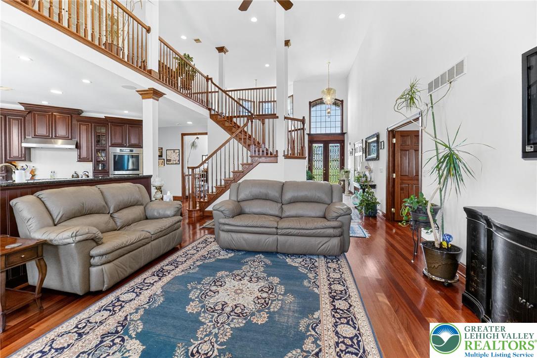 5820 Harvest Place Property Photo 8