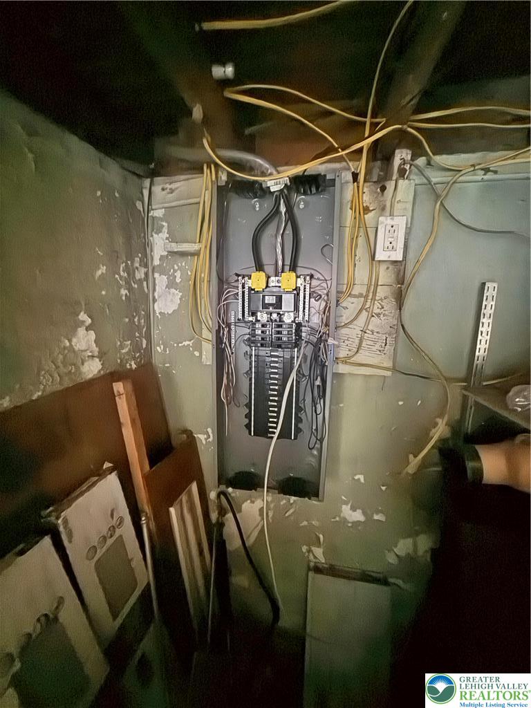 44 East Water Street Property Photo 8