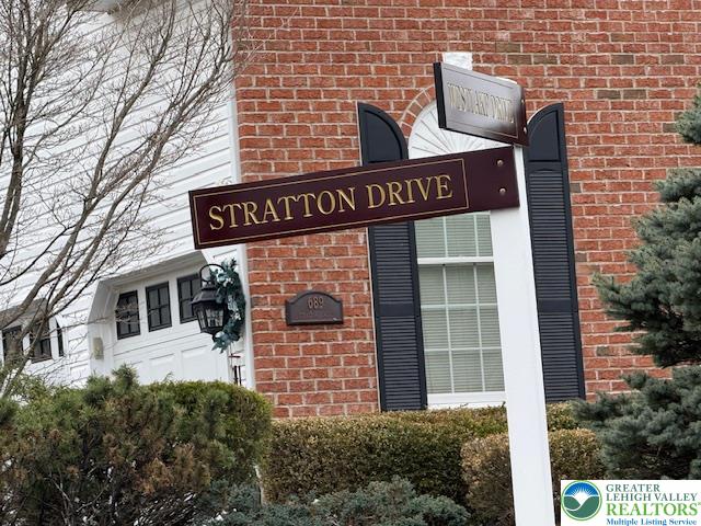 671 Stratton Drive Property Photo 5