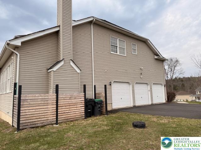 671 Stratton Drive Property Photo 7
