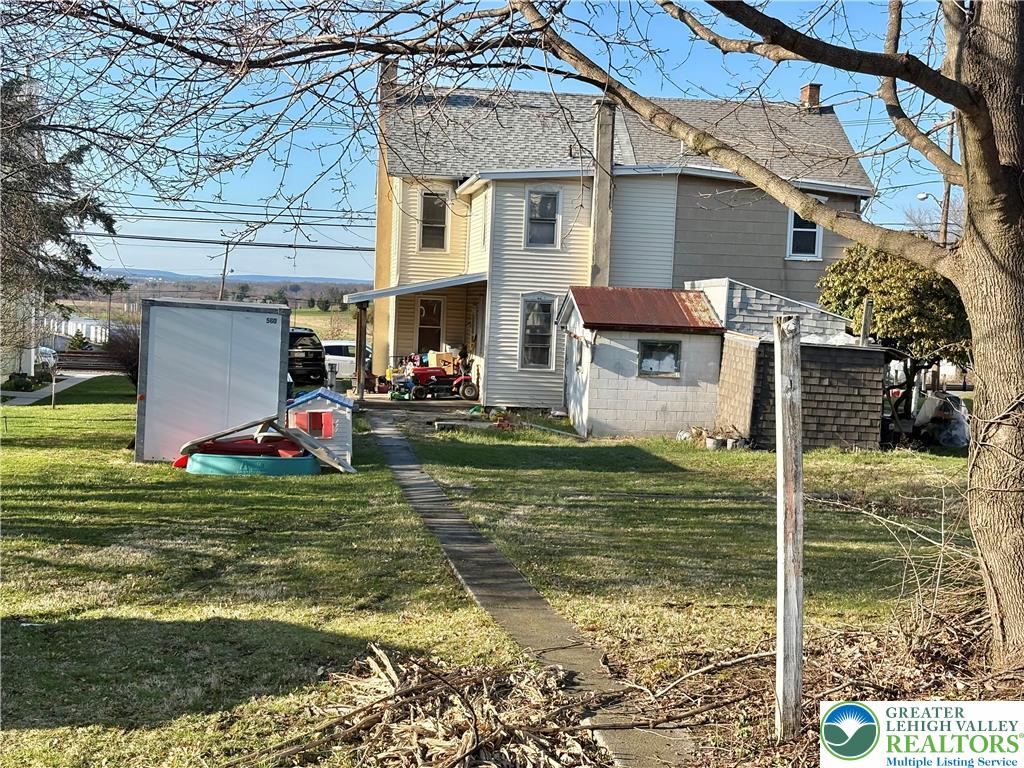 122 Front Street Property Photo 2