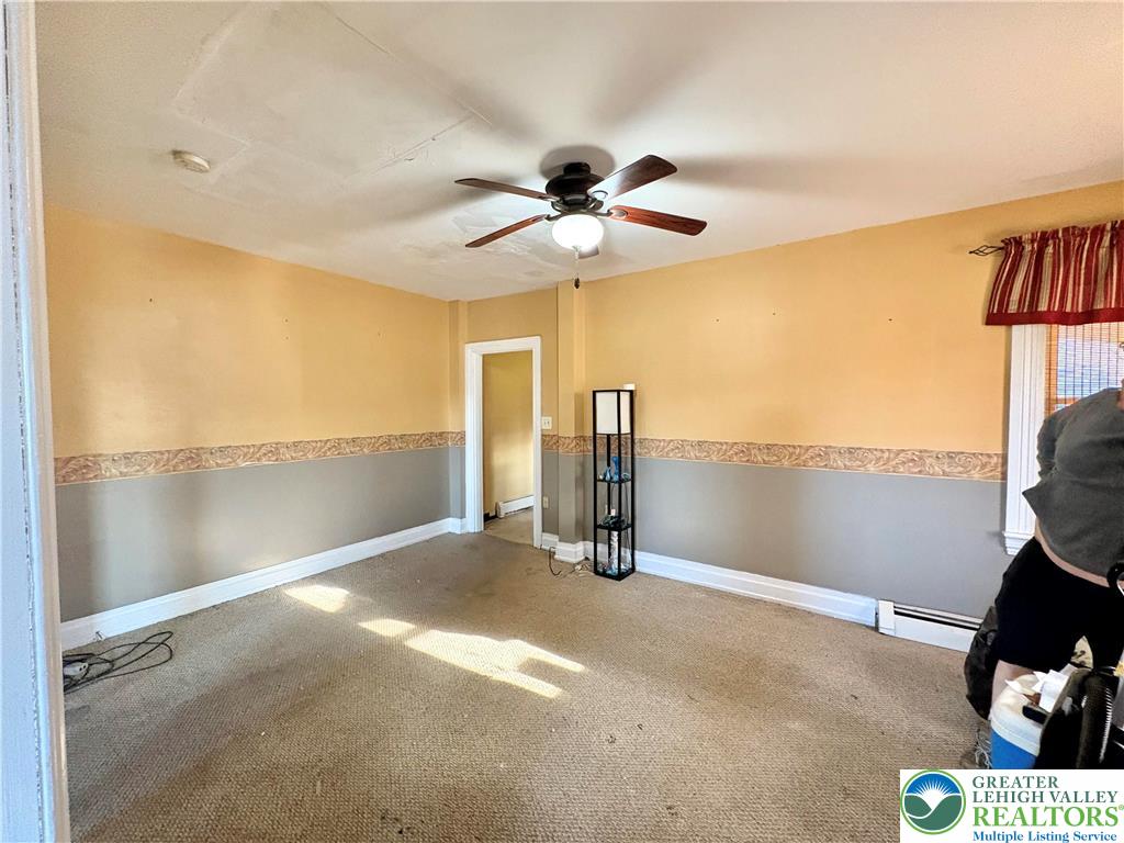 122 Front Street Property Photo 5