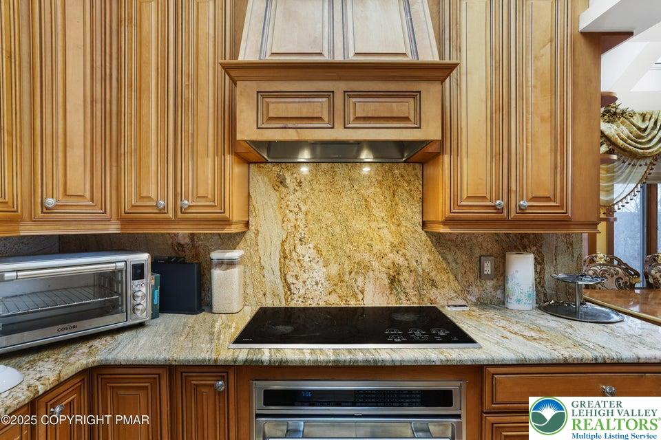 298 Overlook Way Property Photo 10