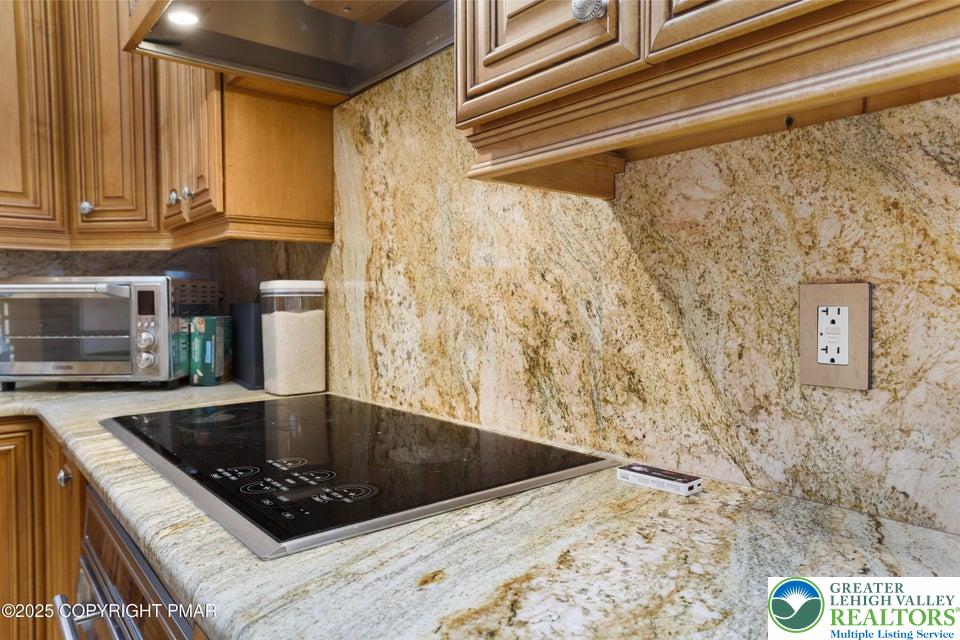 298 Overlook Way Property Photo 11