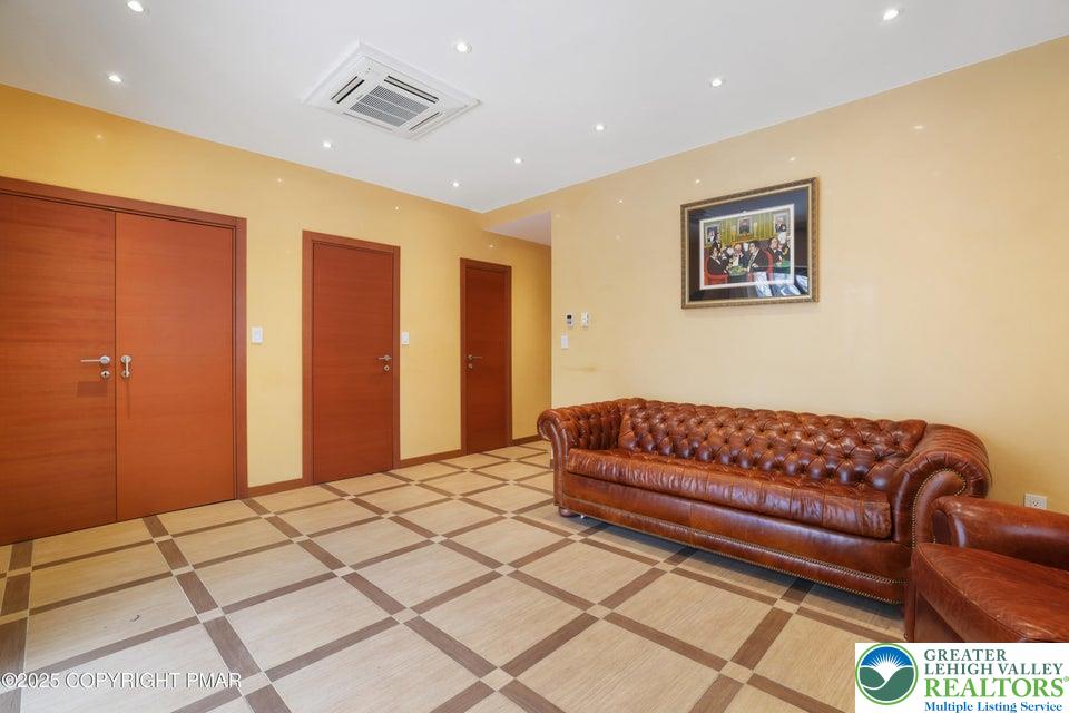298 Overlook Way Property Photo 40