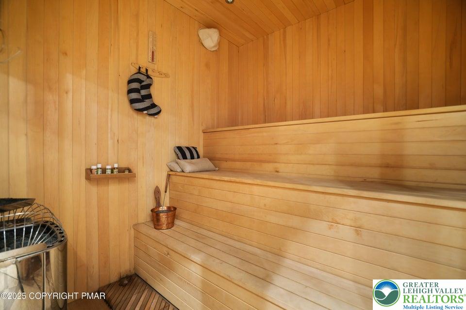 298 Overlook Way Property Photo 43