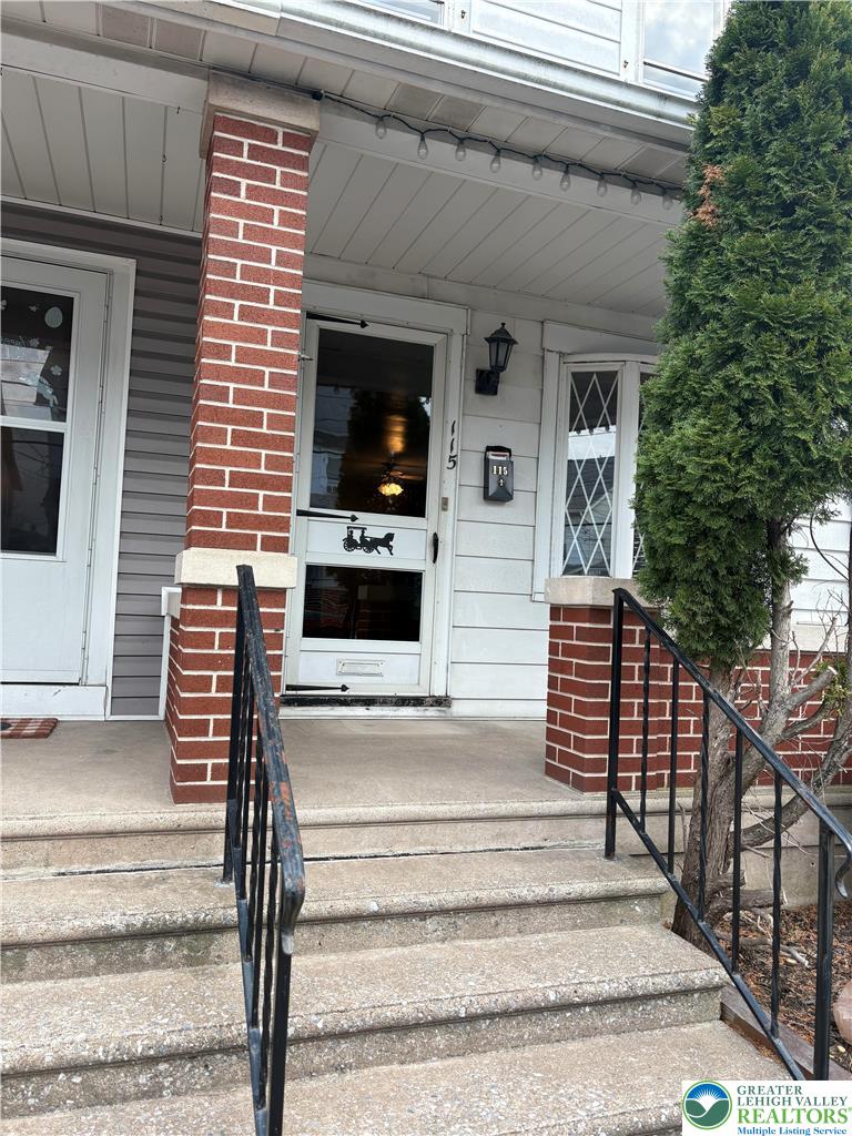 115 Chestnut Street Property Photo 1