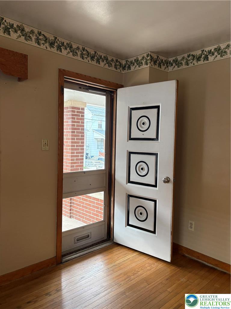 115 Chestnut Street Property Photo 5