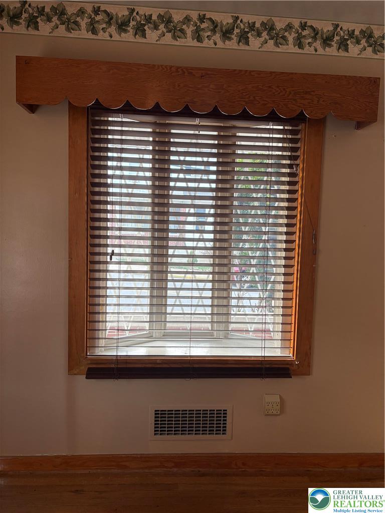 115 Chestnut Street Property Photo 8
