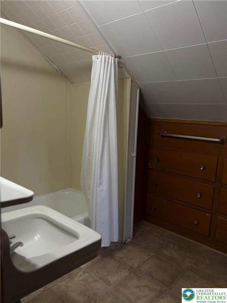 115 Chestnut Street Property Photo 34