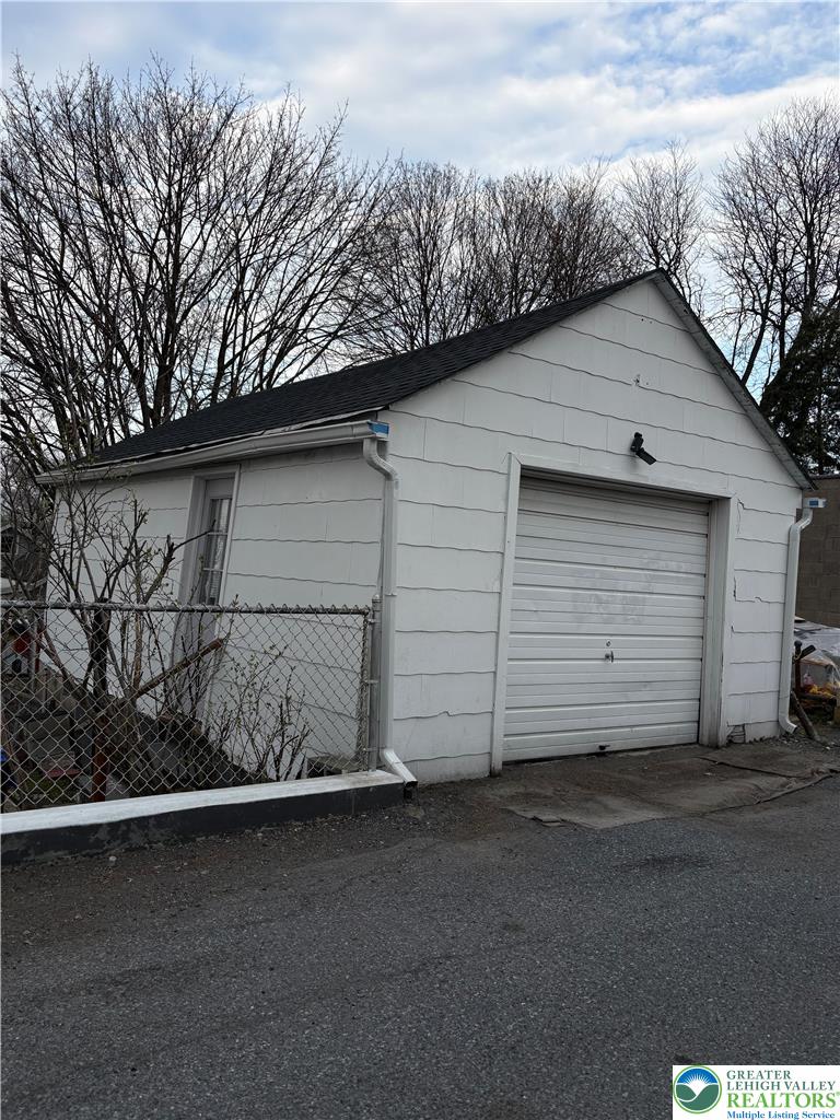 115 Chestnut Street Property Photo 42
