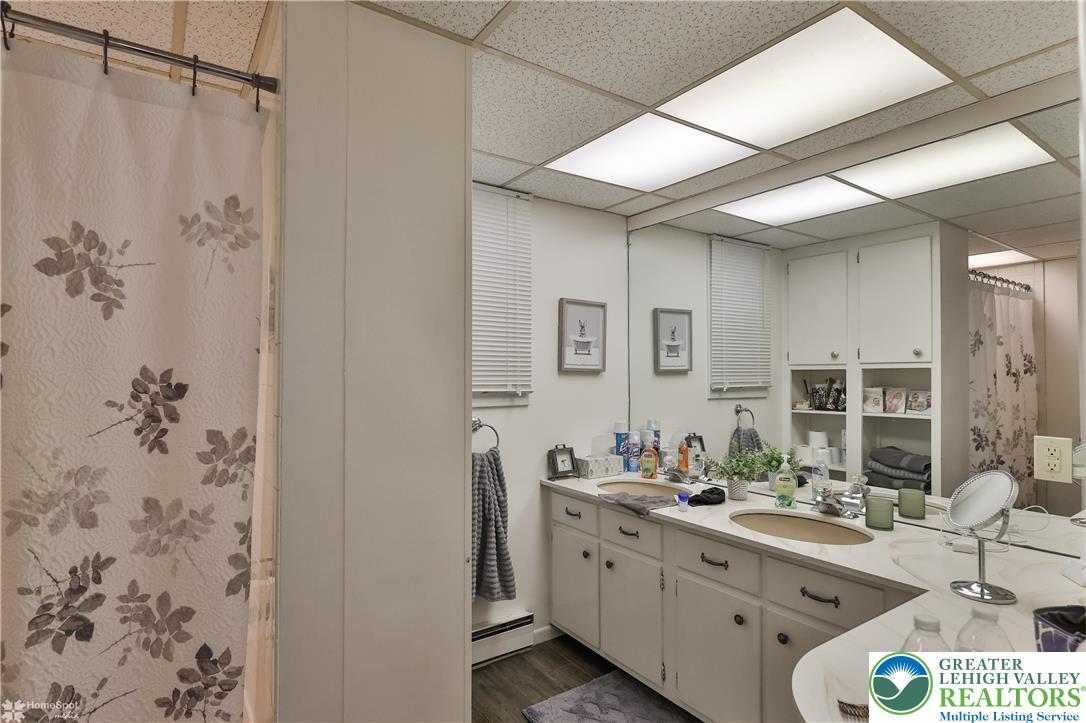 1225 Main Street Property Photo 59