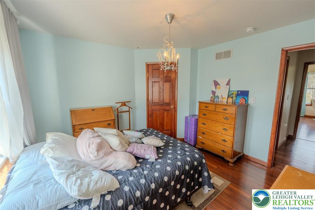 2510 Rising Hill Drive Property Photo 32