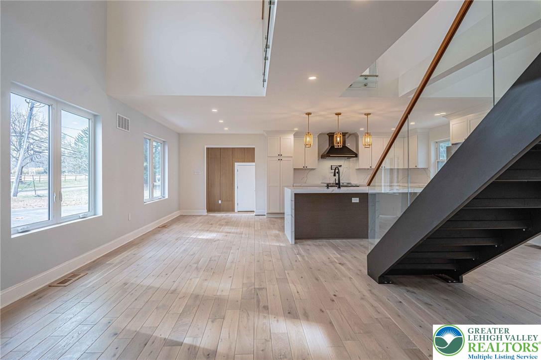 300 Witmer Road Property Photo 11