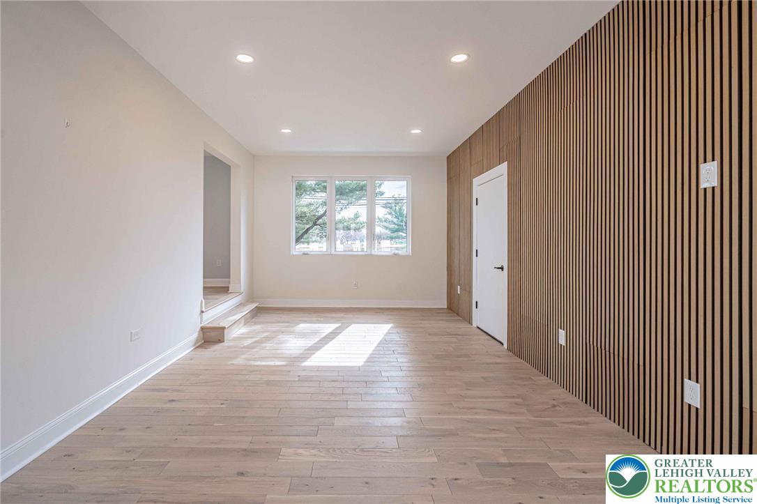 300 Witmer Road Property Photo 14