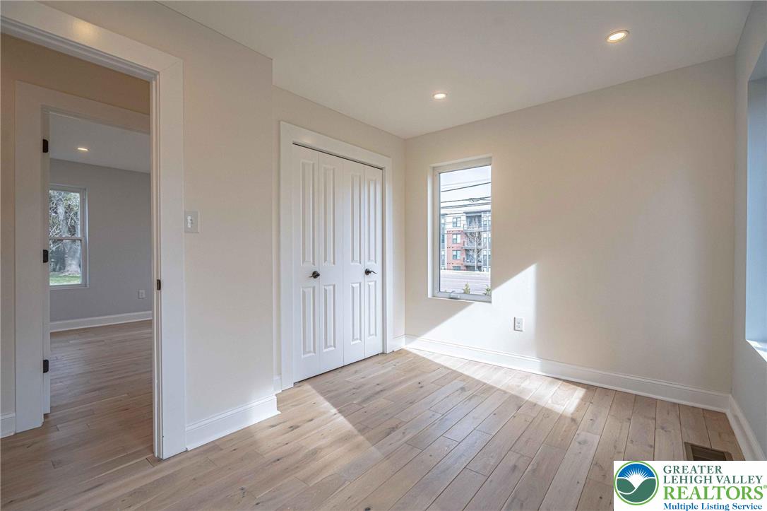 300 Witmer Road Property Photo 21