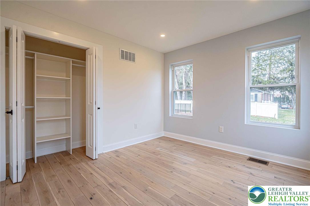 300 Witmer Road Property Photo 23