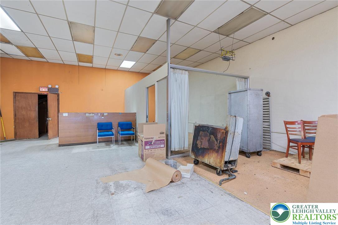 926 West Hamilton Street Property Photo 17