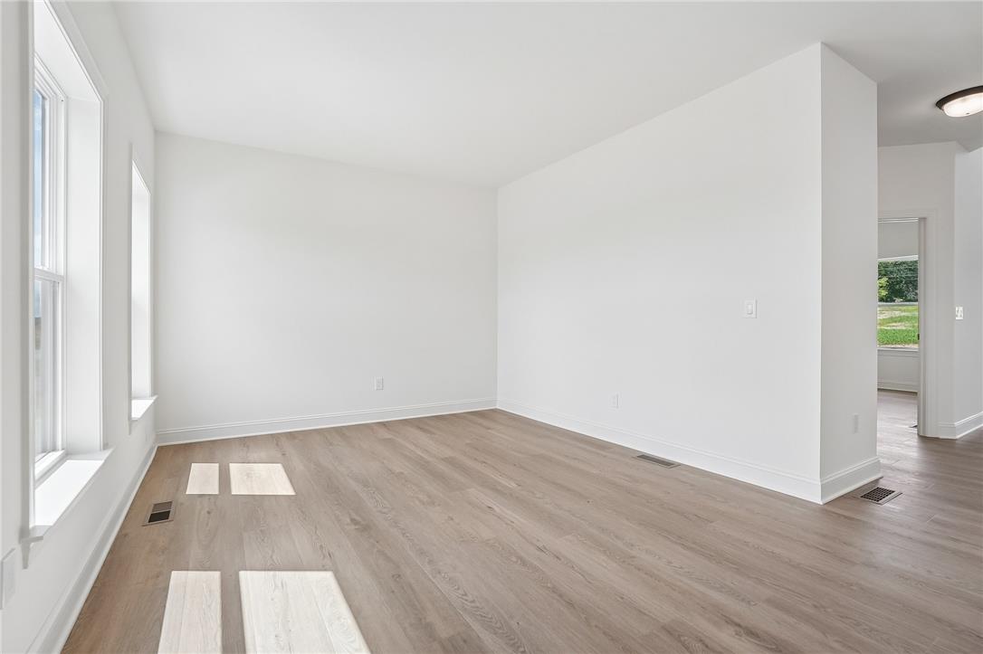 3486 George Street 2 Property Photo 25