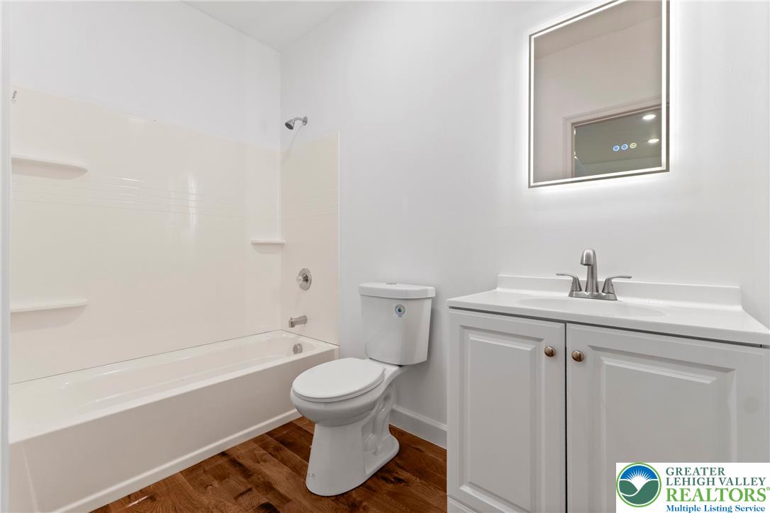 732 West Tilghman Street Property Photo 24