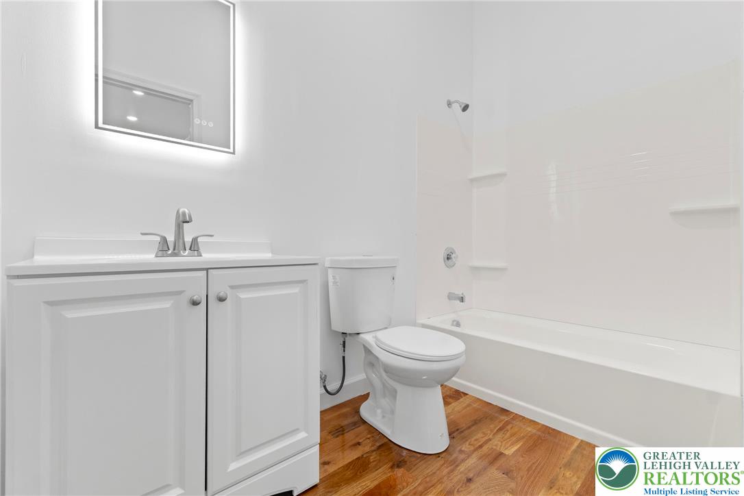 732 West Tilghman Street Property Photo 29