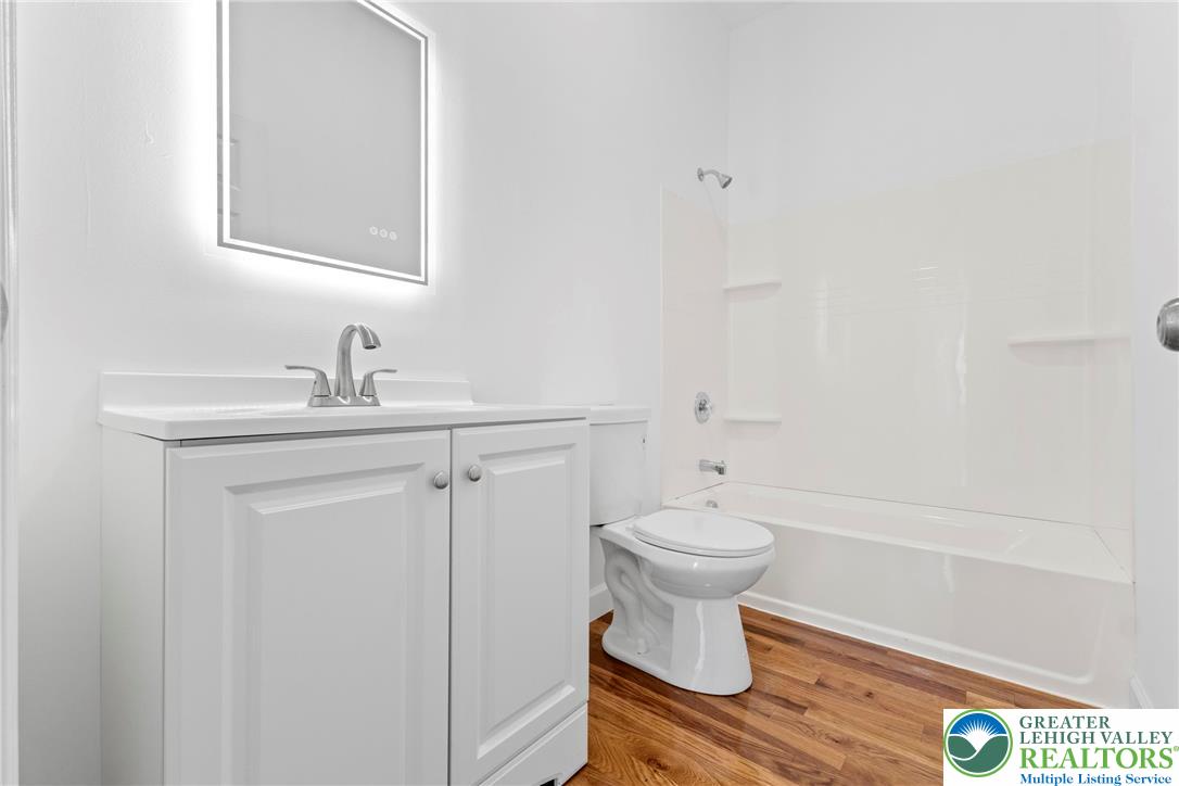 732 West Tilghman Street Property Photo 35