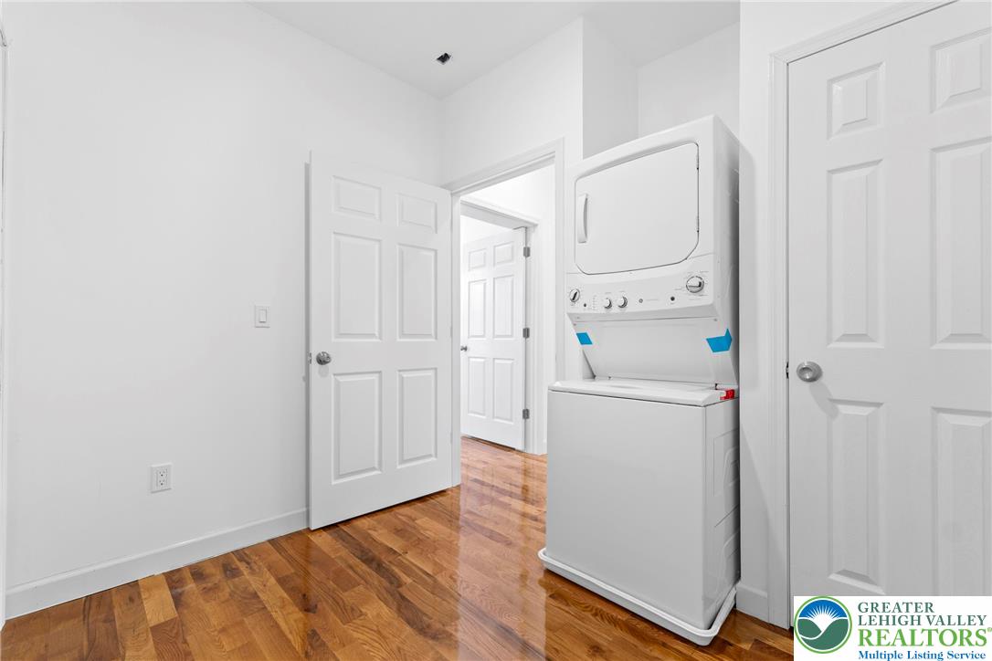 732 West Tilghman Street Property Photo 41