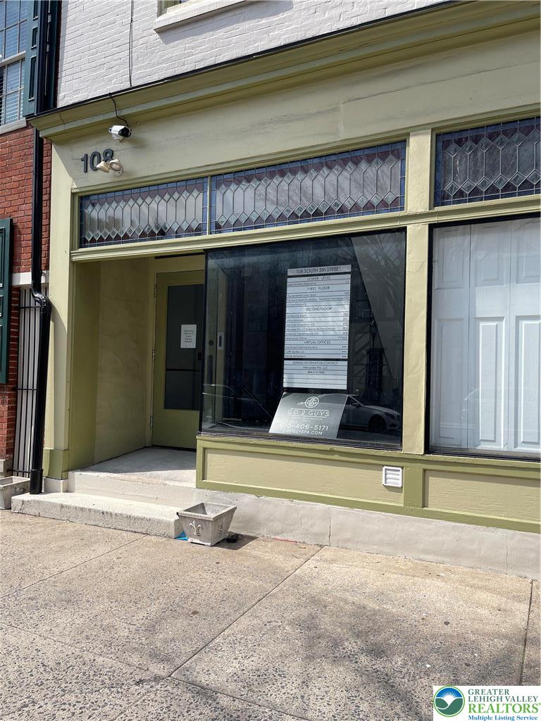 108 South 5th Street Suite 205 Property Photo 1