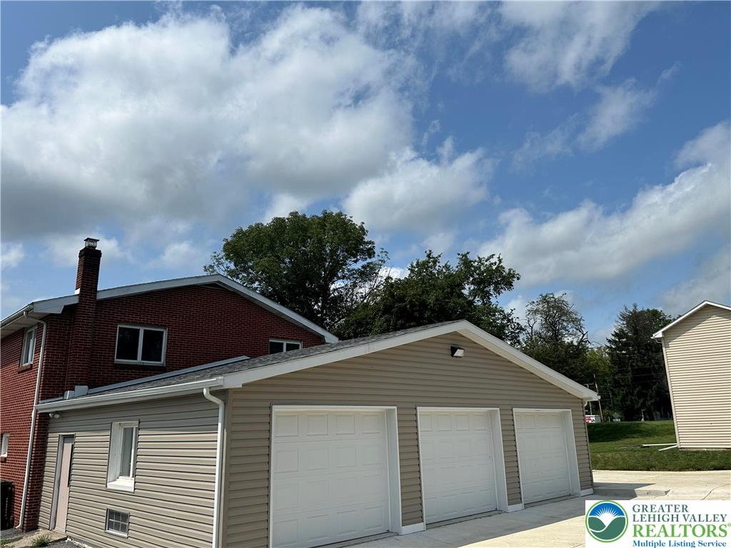4119 Mauch Chunk Road C Property Photo 5