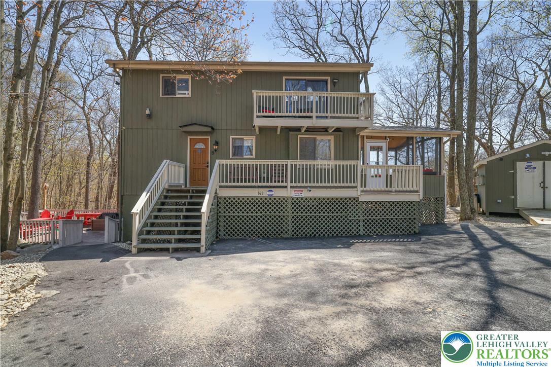 163 Cambridge Court Property Photo 1