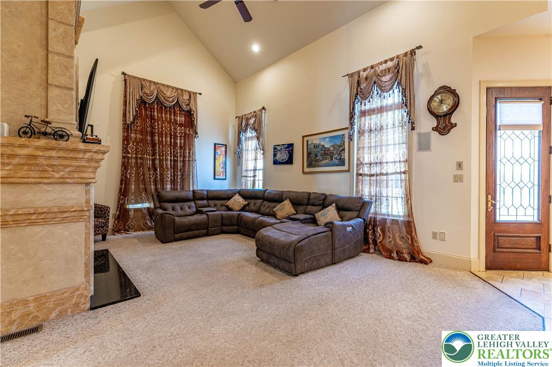 49 Crest Boulevard Property Photo 19