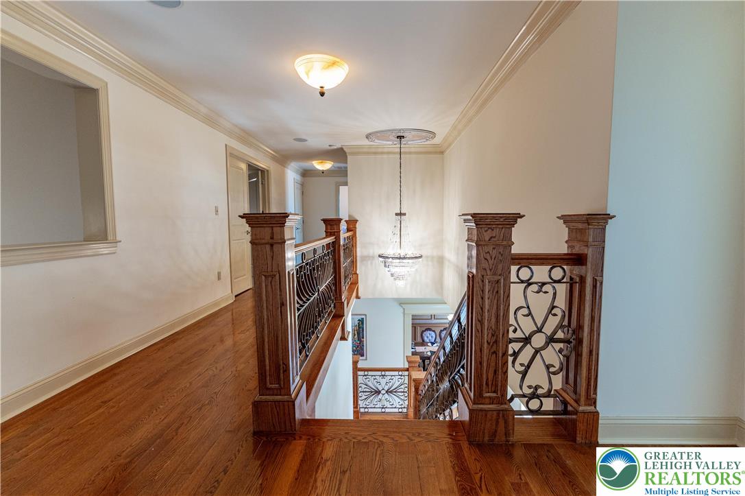 49 Crest Boulevard Property Photo 33