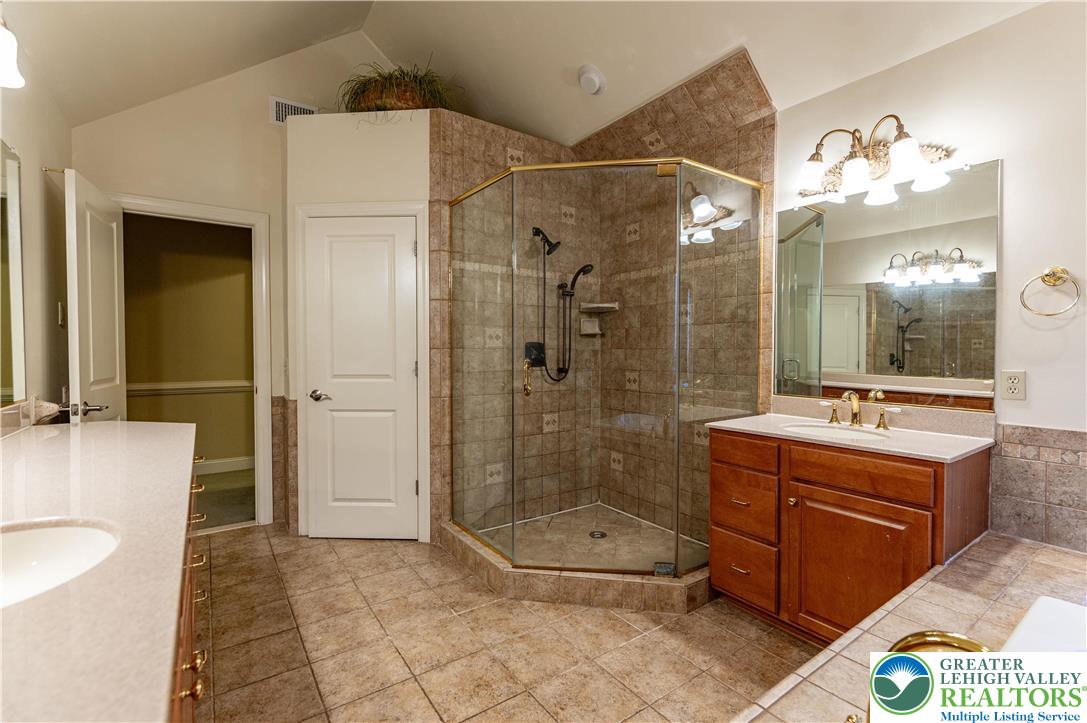 49 Crest Boulevard Property Photo 38