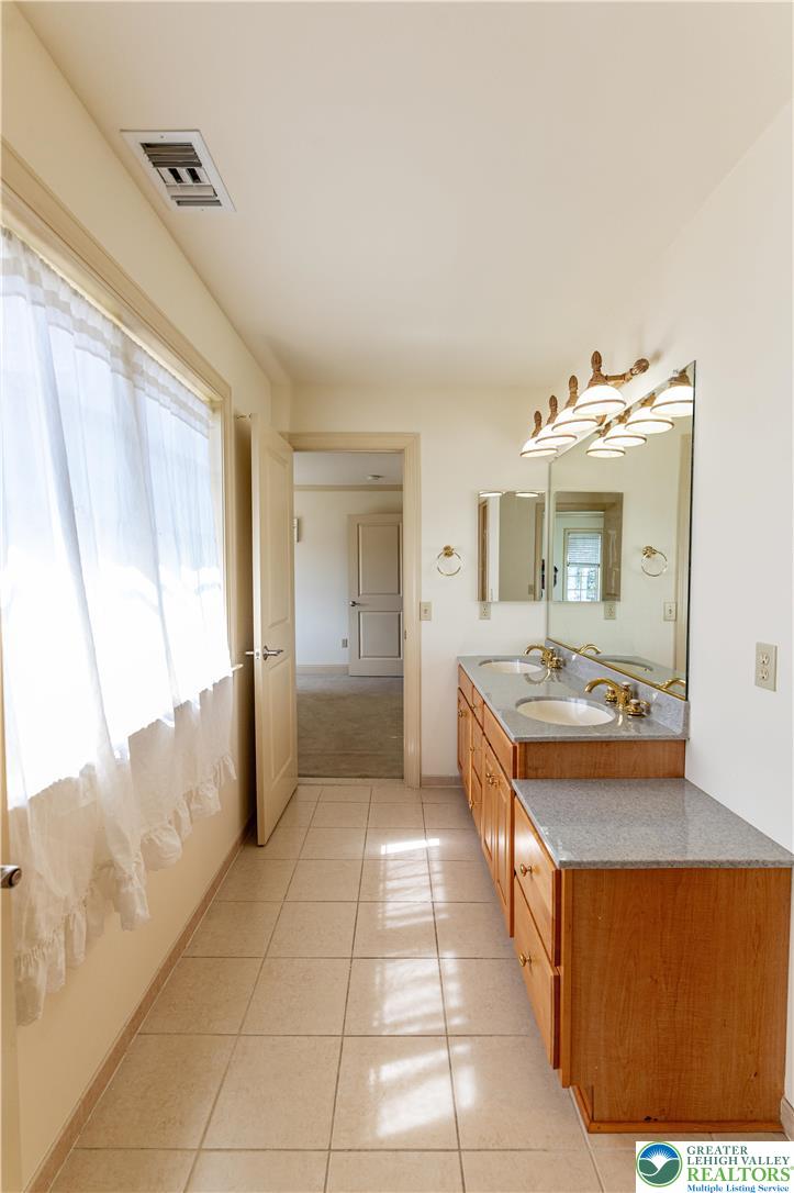 49 Crest Boulevard Property Photo 44