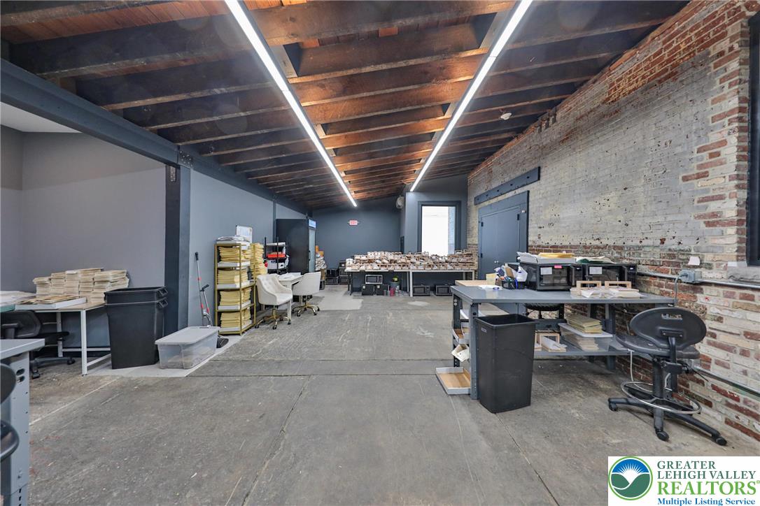 923 Northampton Street Property Photo 15