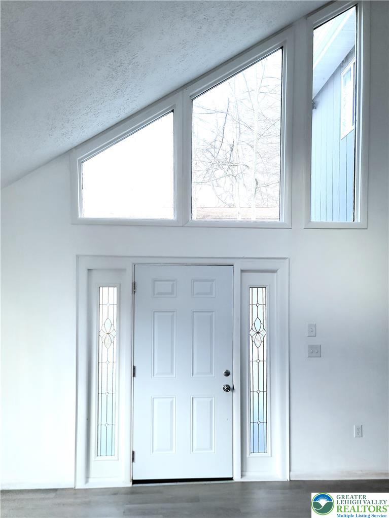 8382 Garden Drive Property Photo 8