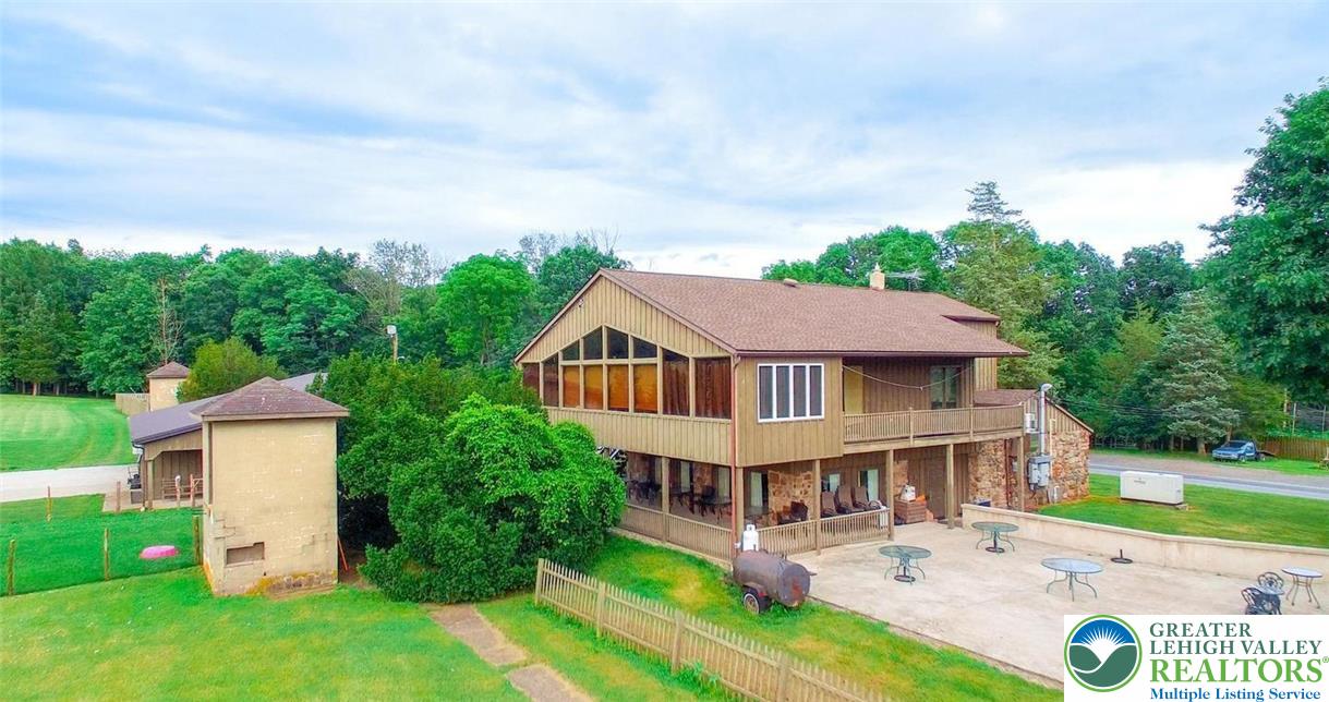 2071 Baus Road Property Photo 1