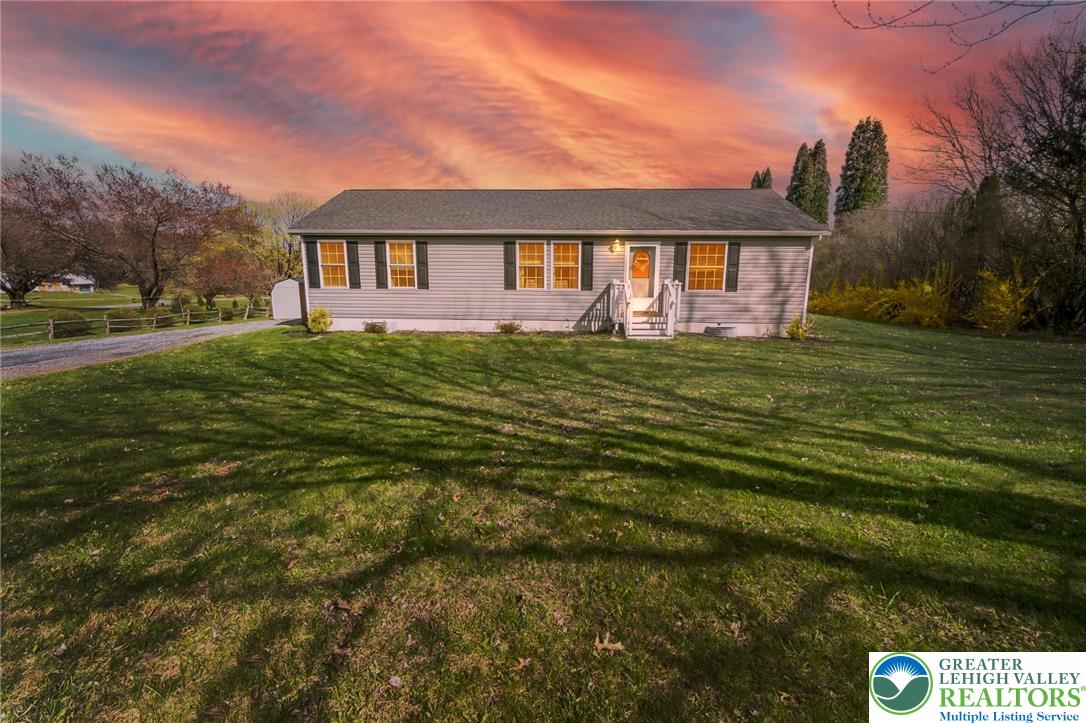 838 South Dogwood Road Property Photo 1