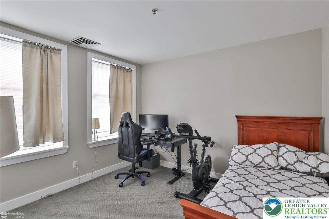 535 Main Street 16 Property Photo 17