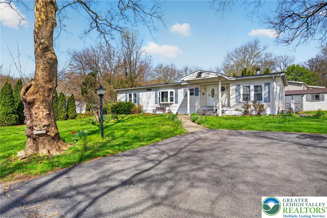 4 Woodsdale Court Property Photo 4