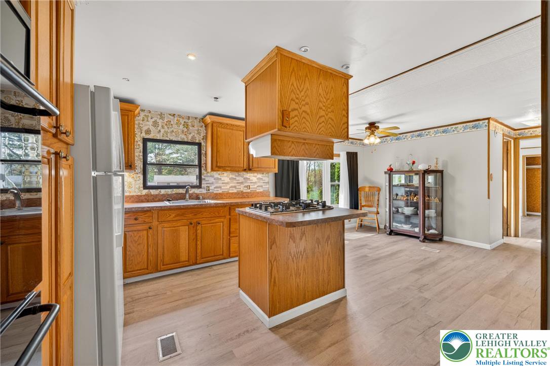 4 Woodsdale Court Property Photo 12