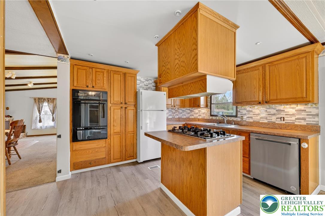 4 Woodsdale Court Property Photo 14