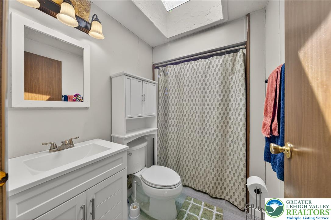 4 Woodsdale Court Property Photo 22